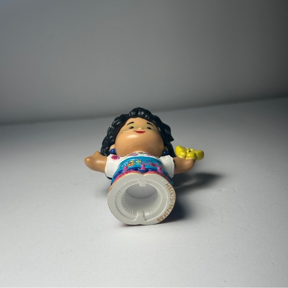Fisher Price Little People HISPANIC GIRL MIRABEL w/ BUTTERFLY Encanto - Picture 5 of 6